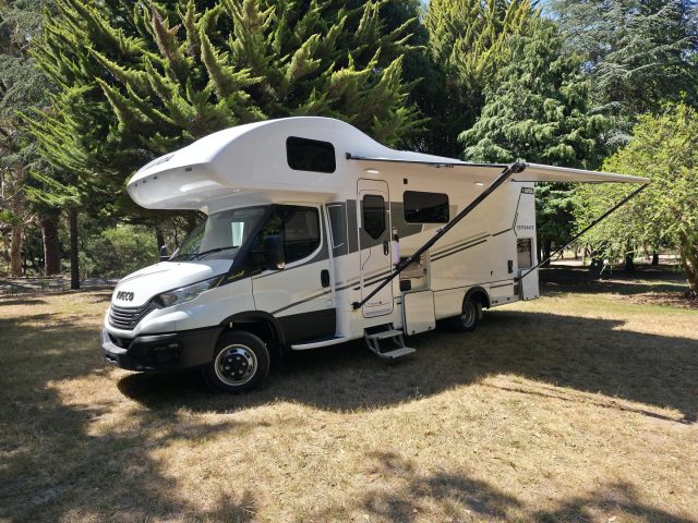 From: https://carsales.pxcrush.net/cars/dealer/dwlkiuspus25amcj3v3gkvpf5.jpg?pxc_expires=20260323041702&pxc_clear=1&pxc_signature=bb42af768f7c60377bd6091fae57d5a5&pxc_size=1920,1080&pxc_method=limit